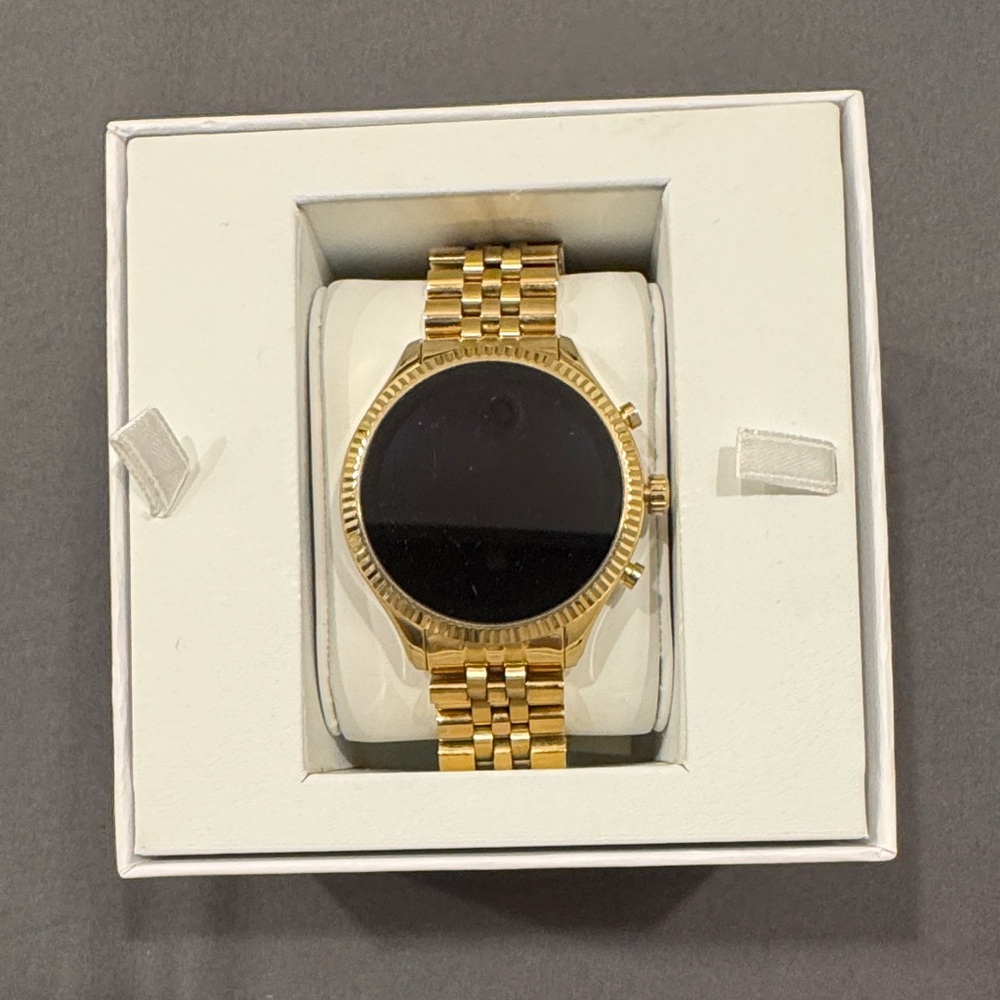 Michael Kors Gold-Tone Round Smartwatch with Metal Link Bracelet